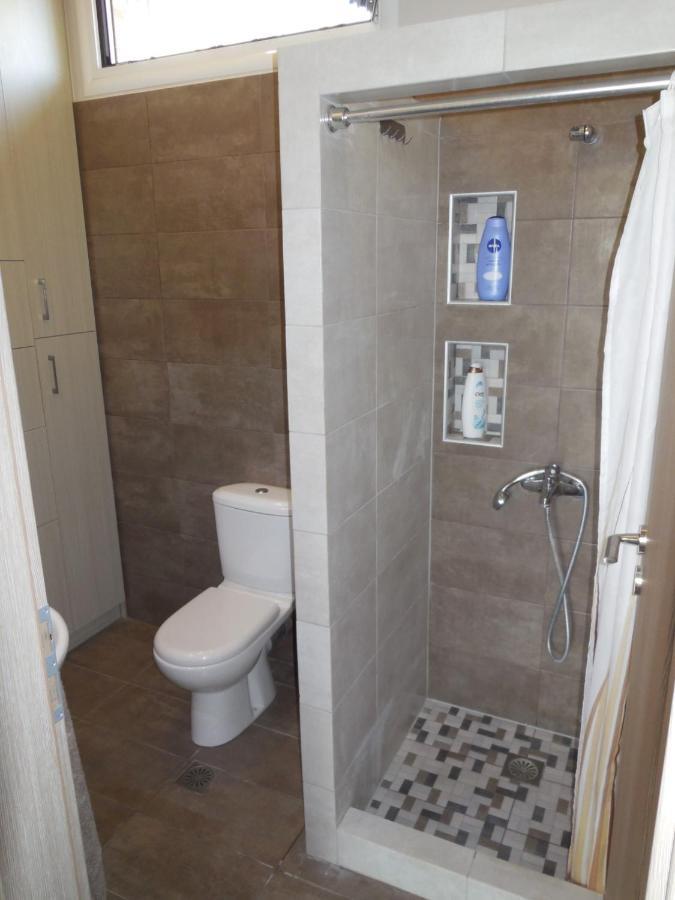 Costa Petra - Luxury Seaside Cottage With Garden - Vacation House For Families In Greece Néa Meságkala Eksteriør billede